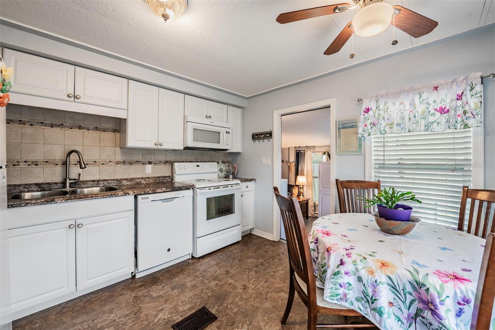 SPANISH TRAILS VILLAGE CONDO - Residential