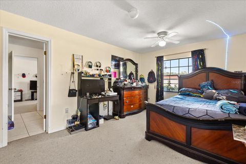 A home in EUSTIS