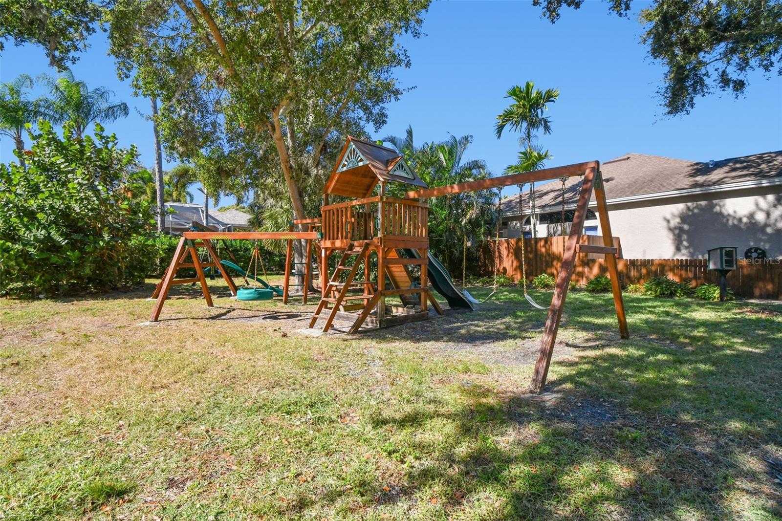 GRASSY POINTE - PH 1 - Residential