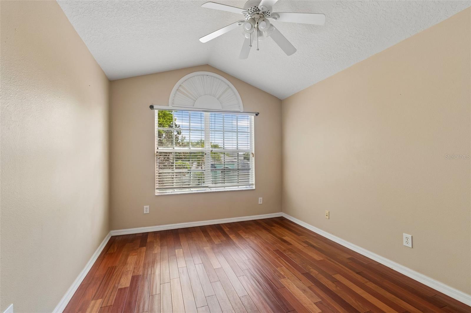 GRASSY POINTE - PH 1 - Residential