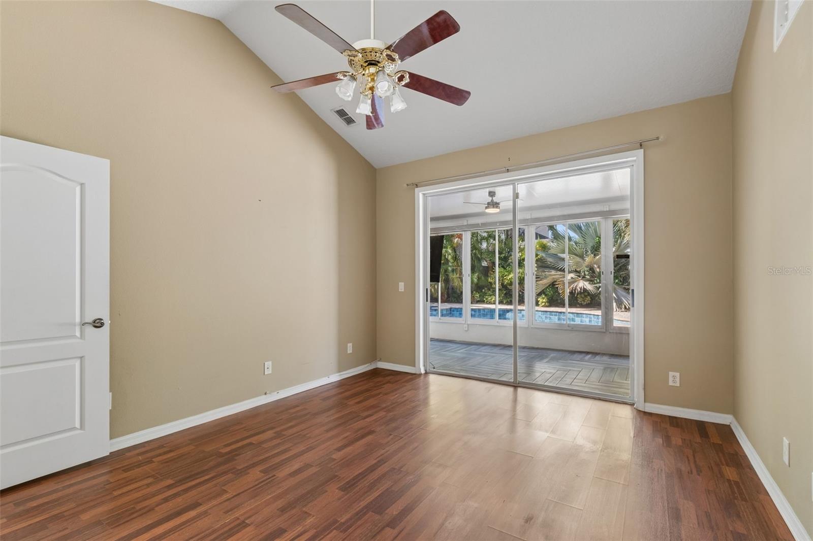 GRASSY POINTE - PH 1 - Residential