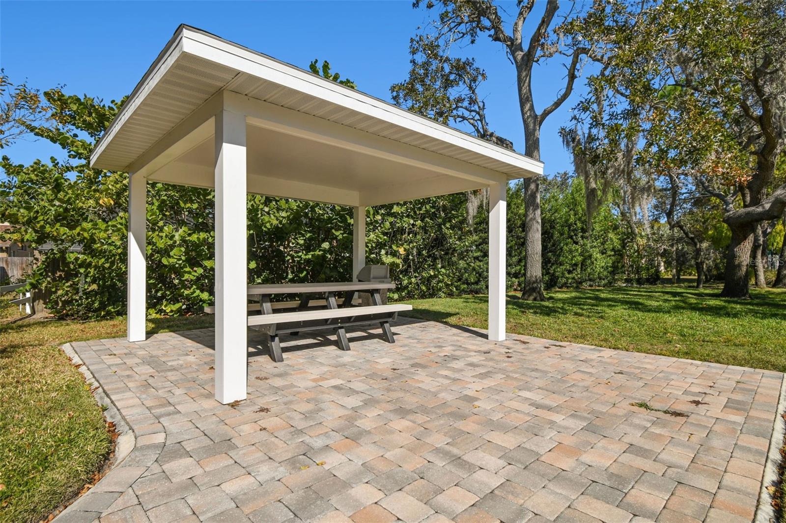 GRASSY POINTE - PH 1 - Residential