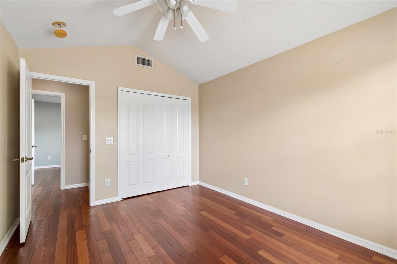 GRASSY POINTE - PH 1 - Residential