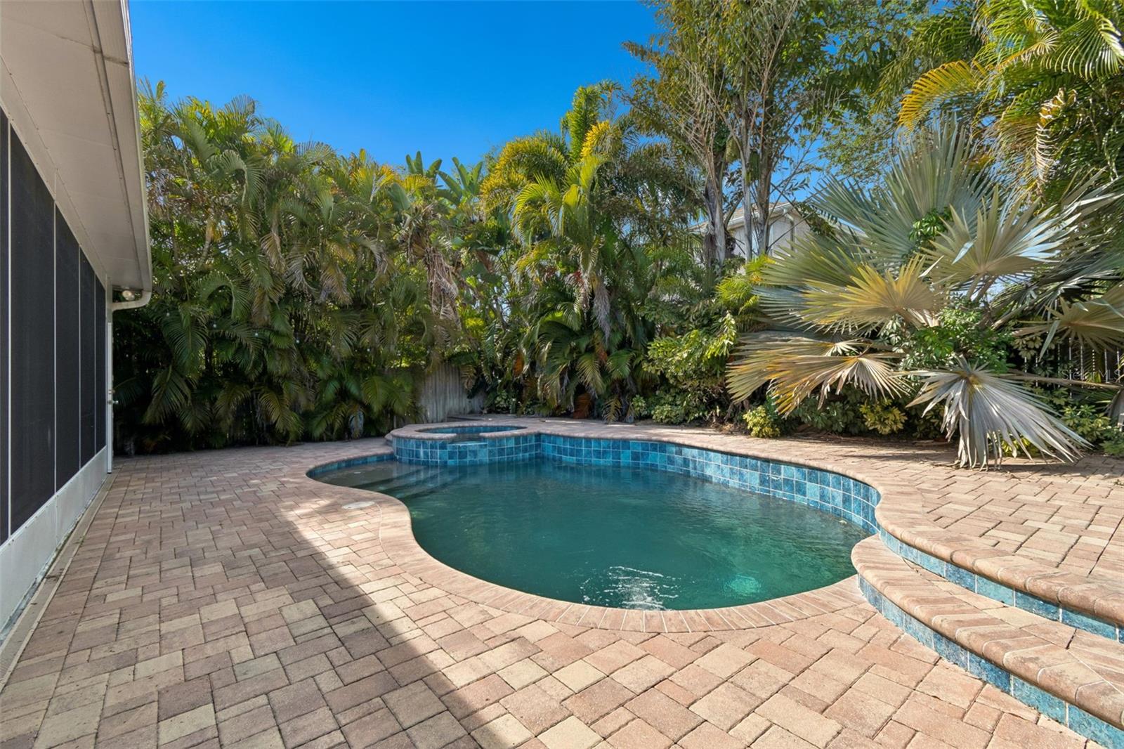 GRASSY POINTE - PH 1 - Residential