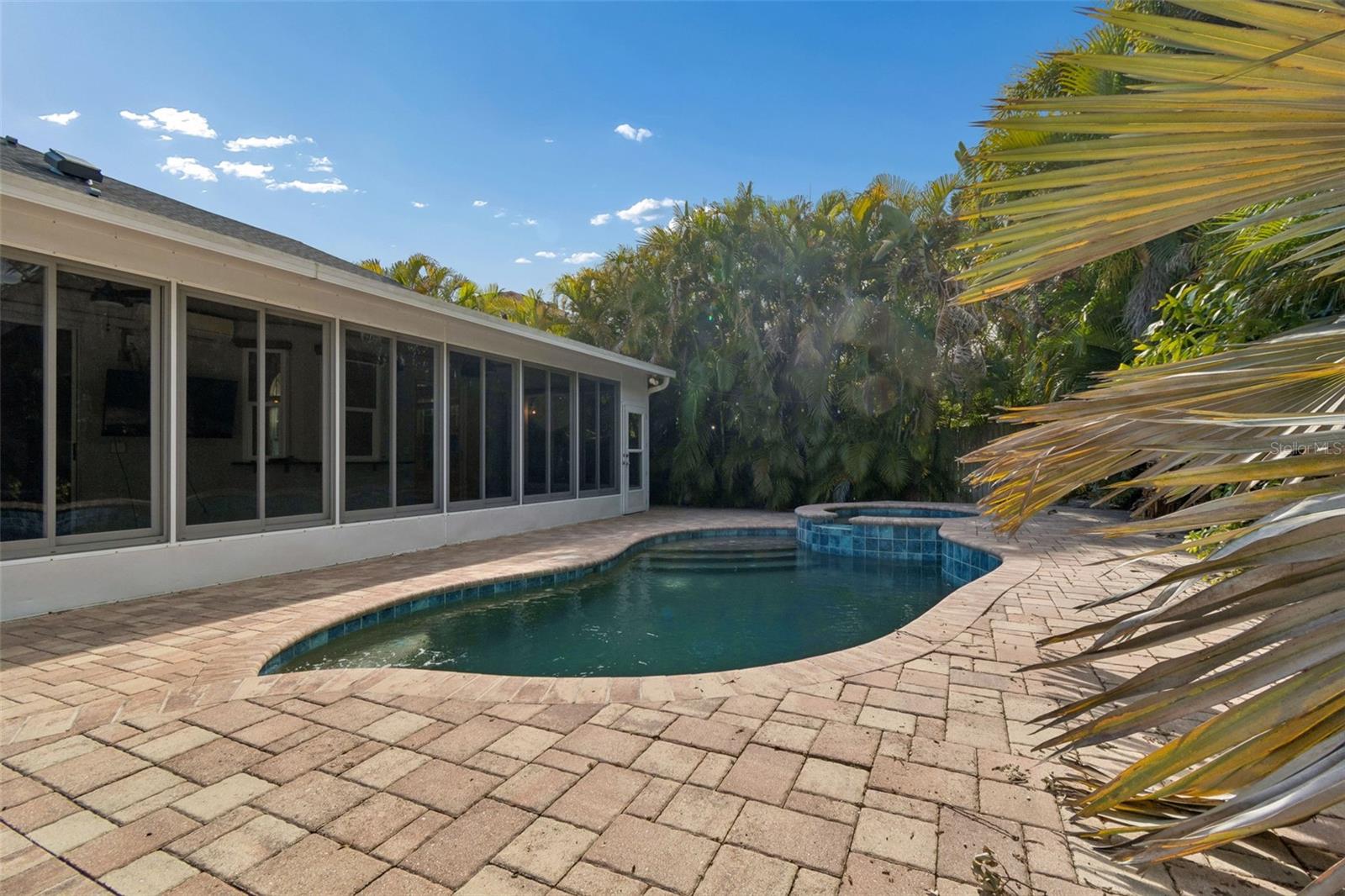 GRASSY POINTE - PH 1 - Residential