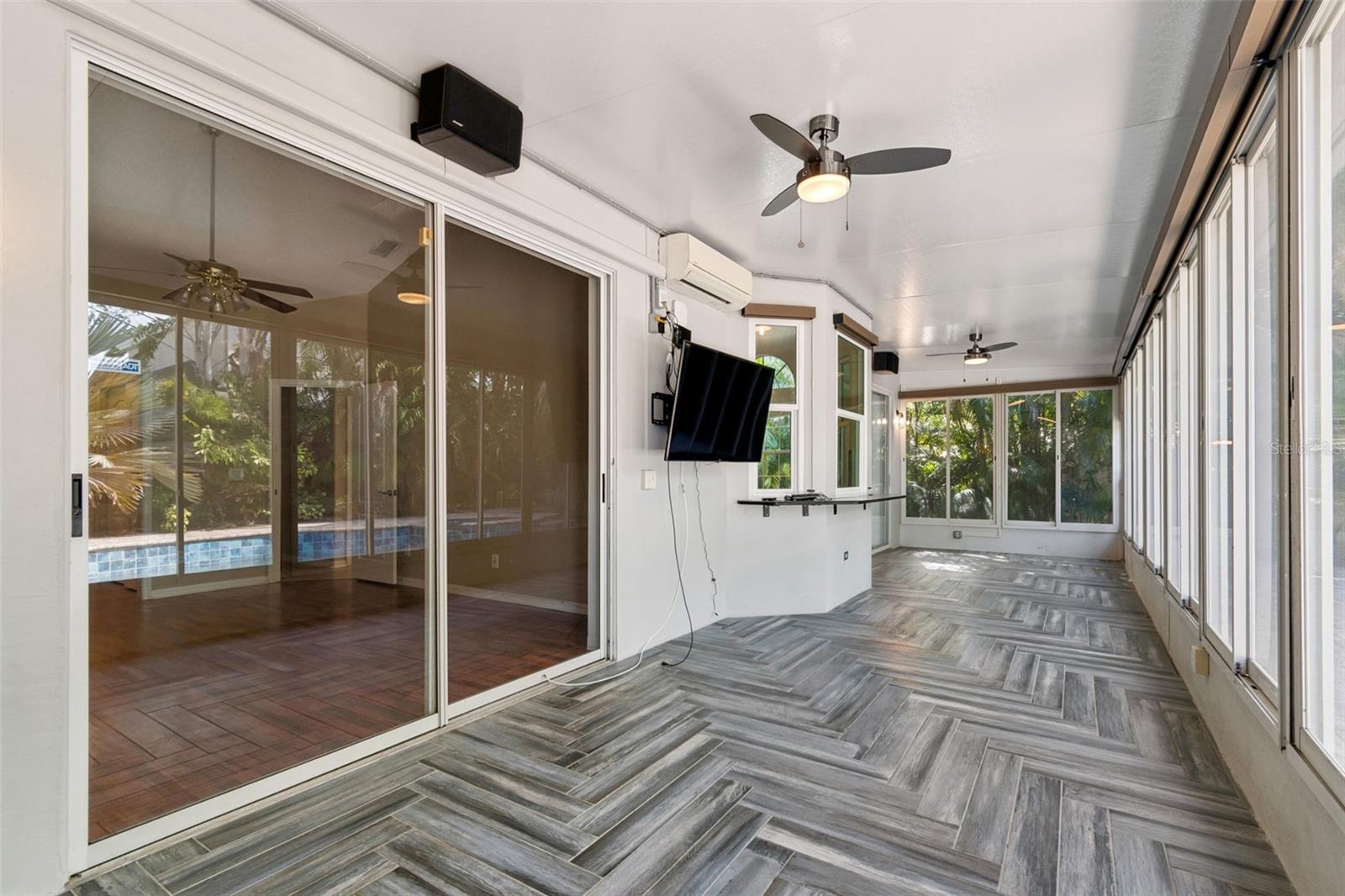 GRASSY POINTE - PH 1 - Residential