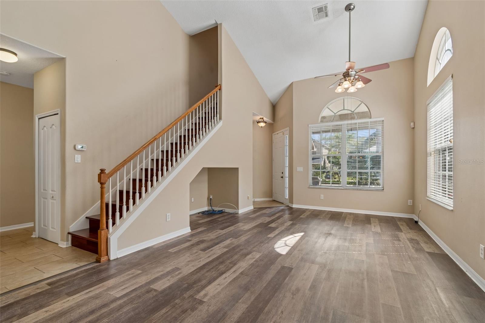 GRASSY POINTE - PH 1 - Residential