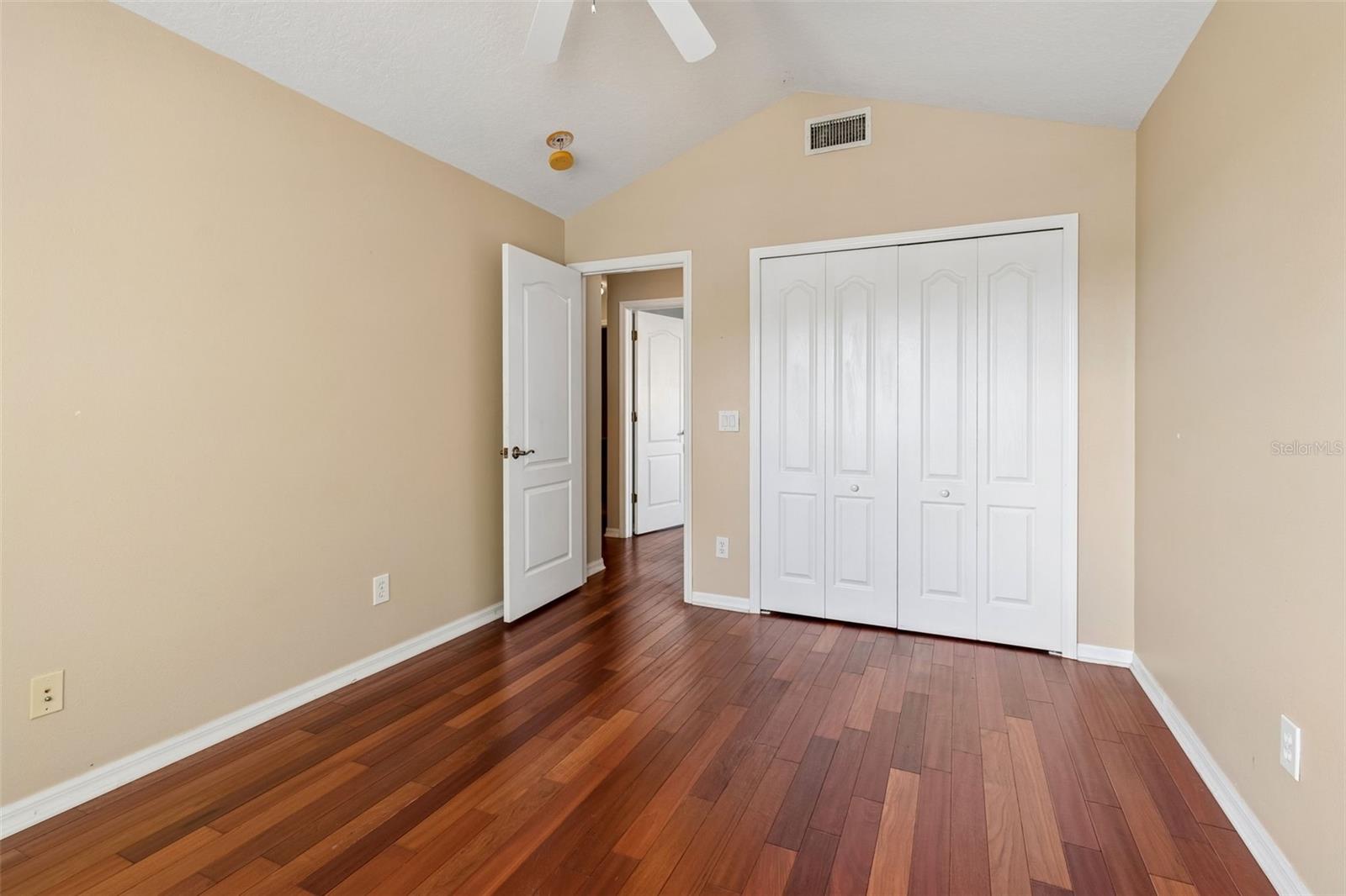 GRASSY POINTE - PH 1 - Residential