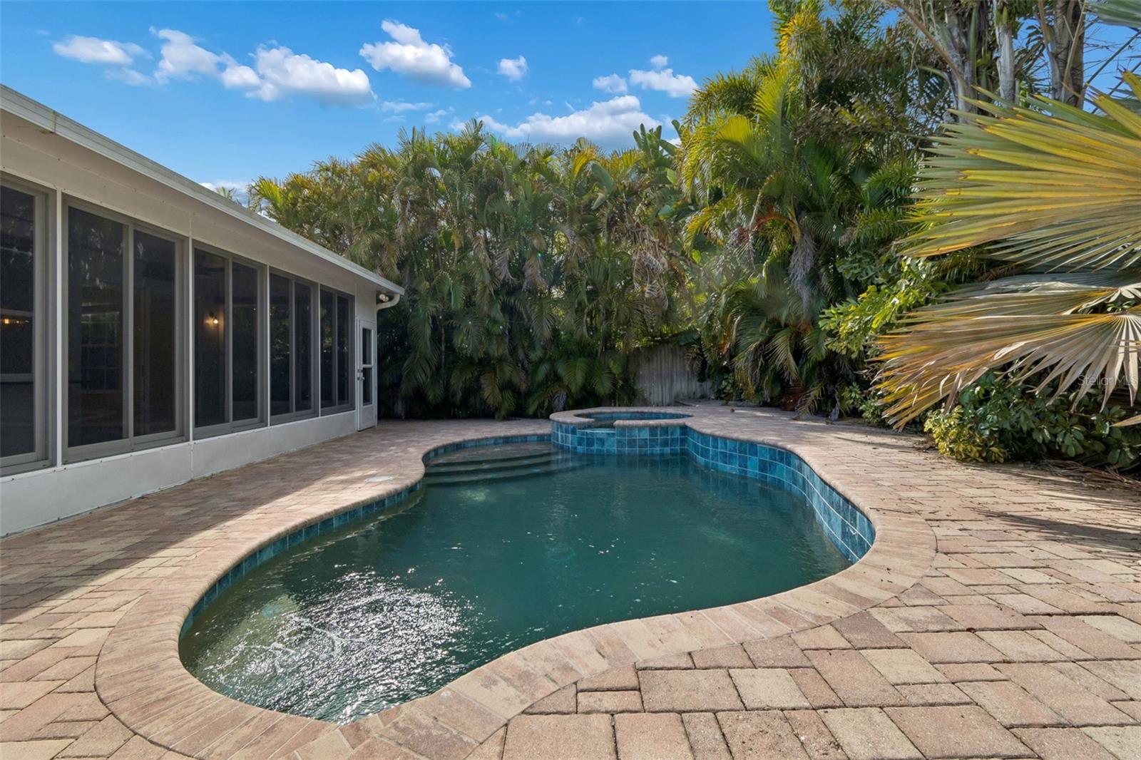 GRASSY POINTE - PH 1 - Residential