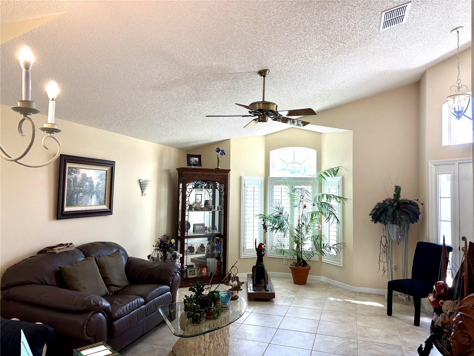 1013 WALNUT CREEK COVE