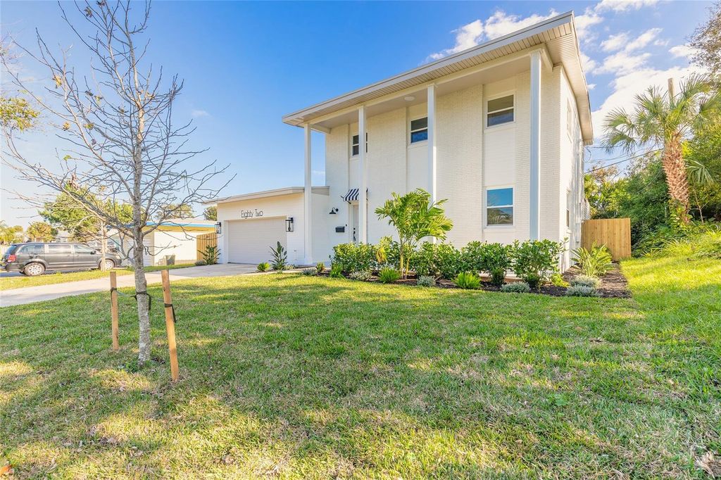 Photo of 82 Ray Mar Drive, Ormond Beach, FL 32176 (MLS # V4948233)