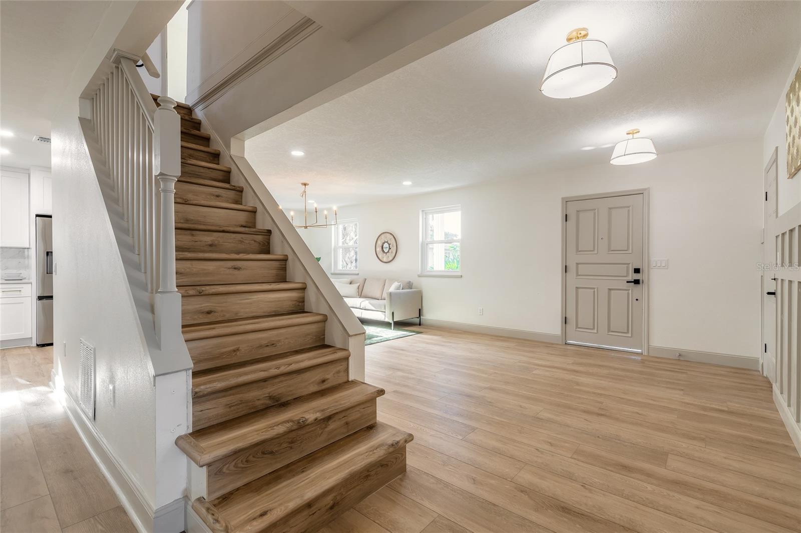 RAY MAR HEIGHTS BELLEWOOD - Residential