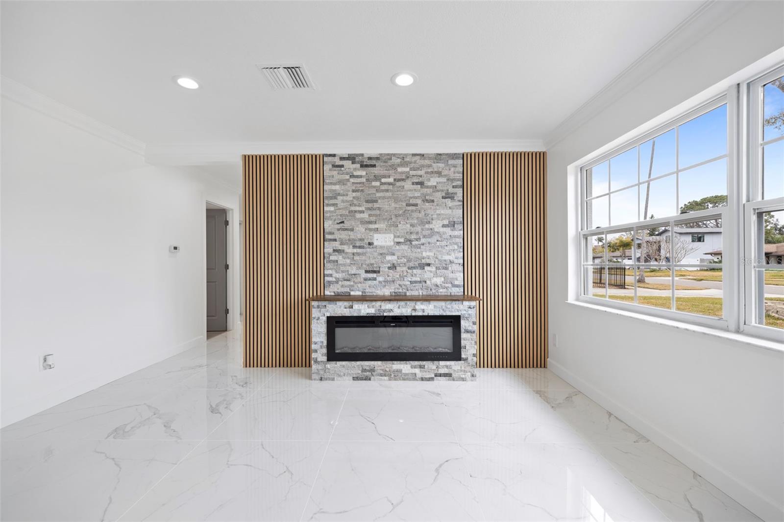 SHORE ACRES EDGEWATER SEC - Residential Lease