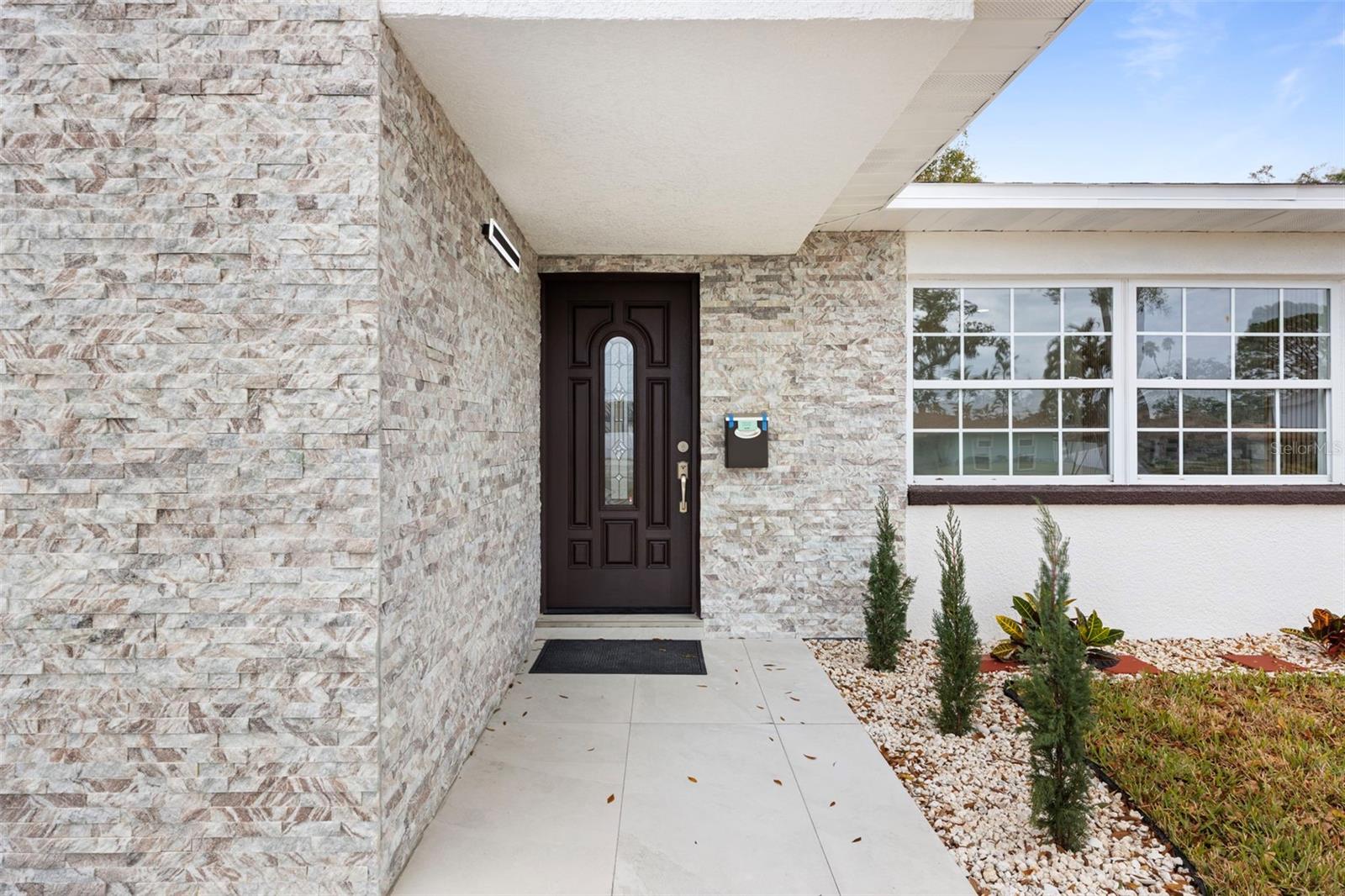 SHORE ACRES EDGEWATER SEC - Residential Lease