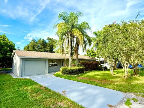 729 E GROVE PLACE DELAND FL 32724