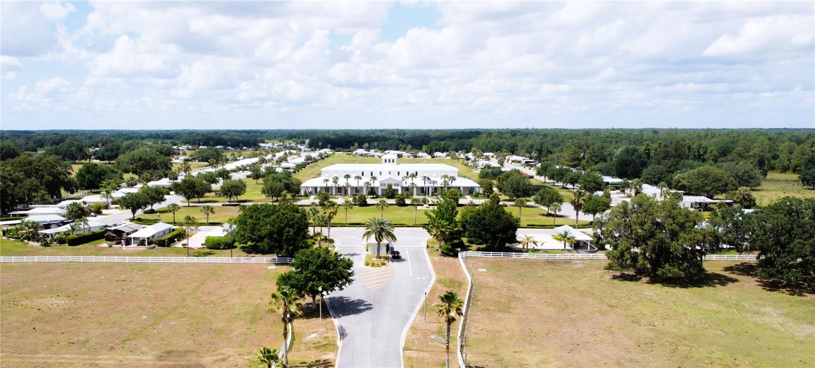 FLORIDA GRANDE MOTOR COACH RESIDENCE - Land