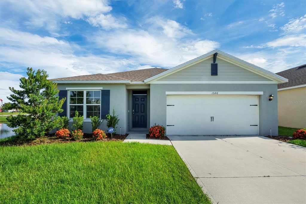 Photo of 1596 Leamington Lane, Winter Haven, FL 33884 (MLS # P4935416)