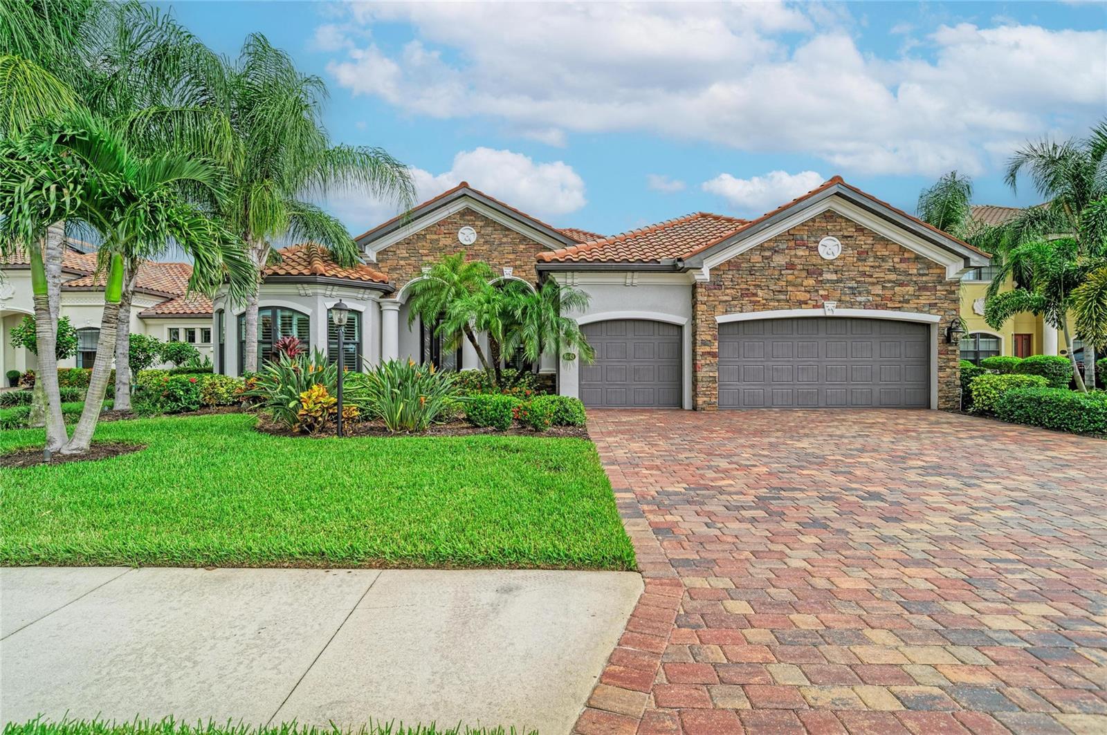 5660 CLOVERLEAF RUN