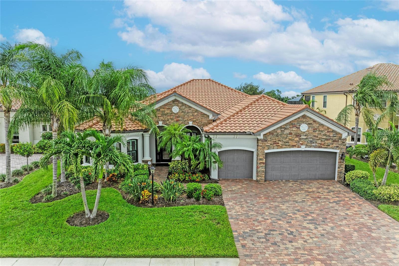 5660 CLOVERLEAF RUN