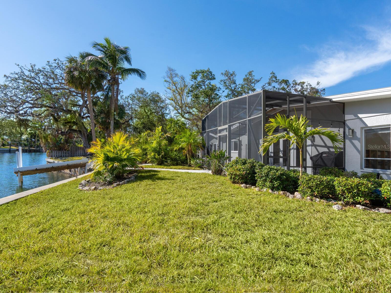 ROYAL PALM HARBOR - Land