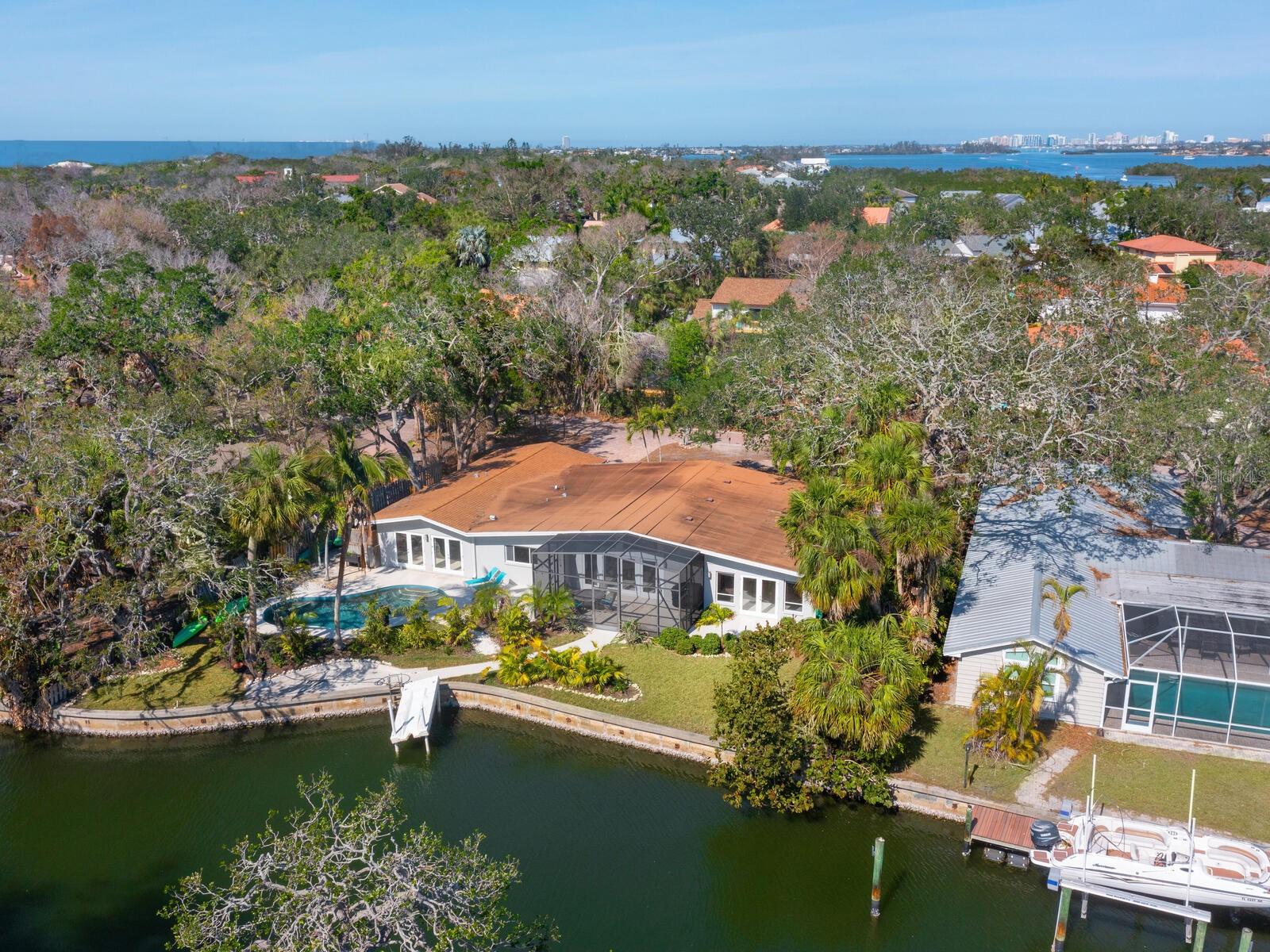 ROYAL PALM HARBOR - Land