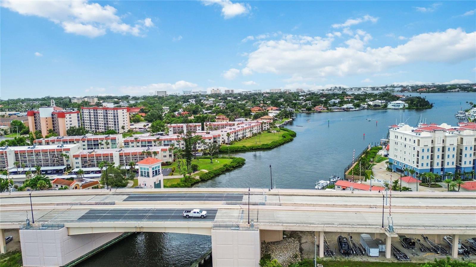 BELLA COSTA I - Residential