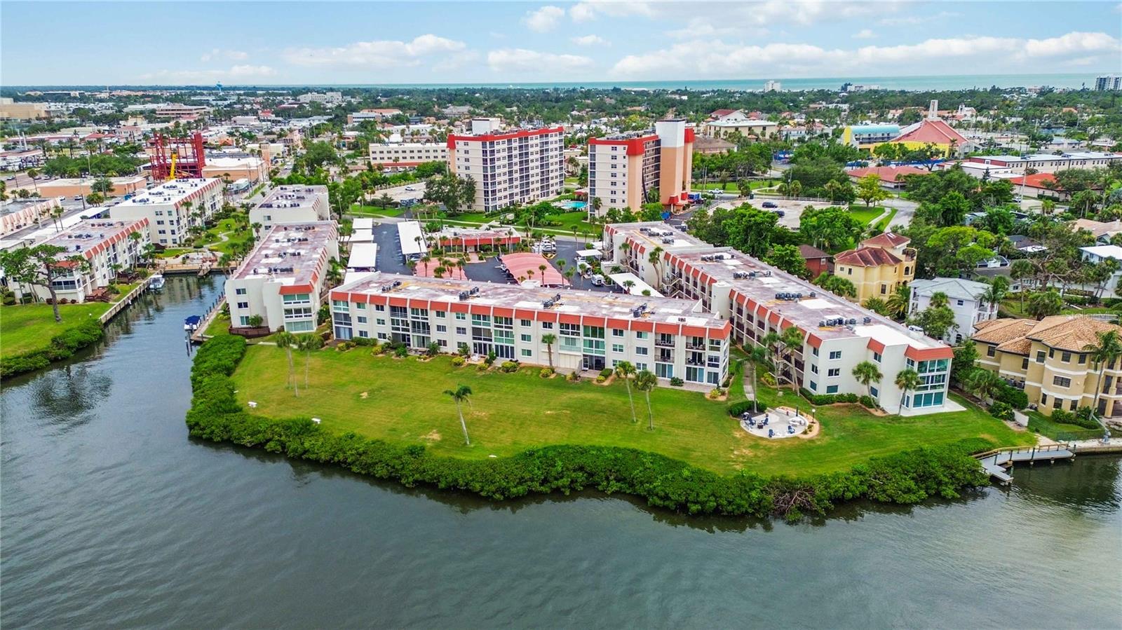 BELLA COSTA I - Residential