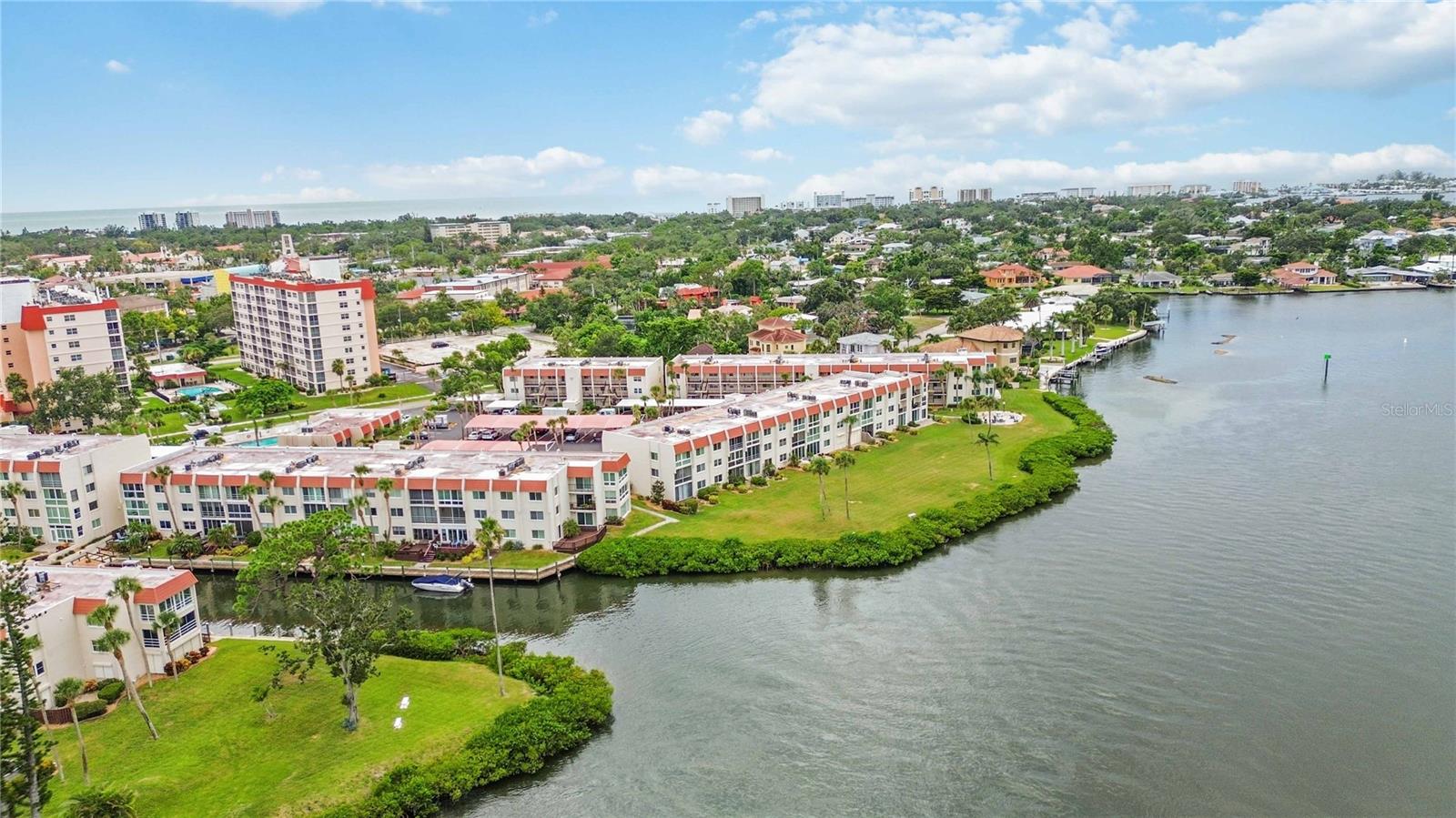 BELLA COSTA I - Residential