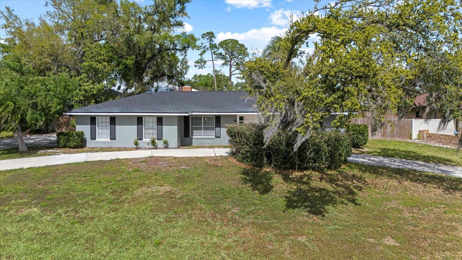 12 LAKE LINK DRIVE