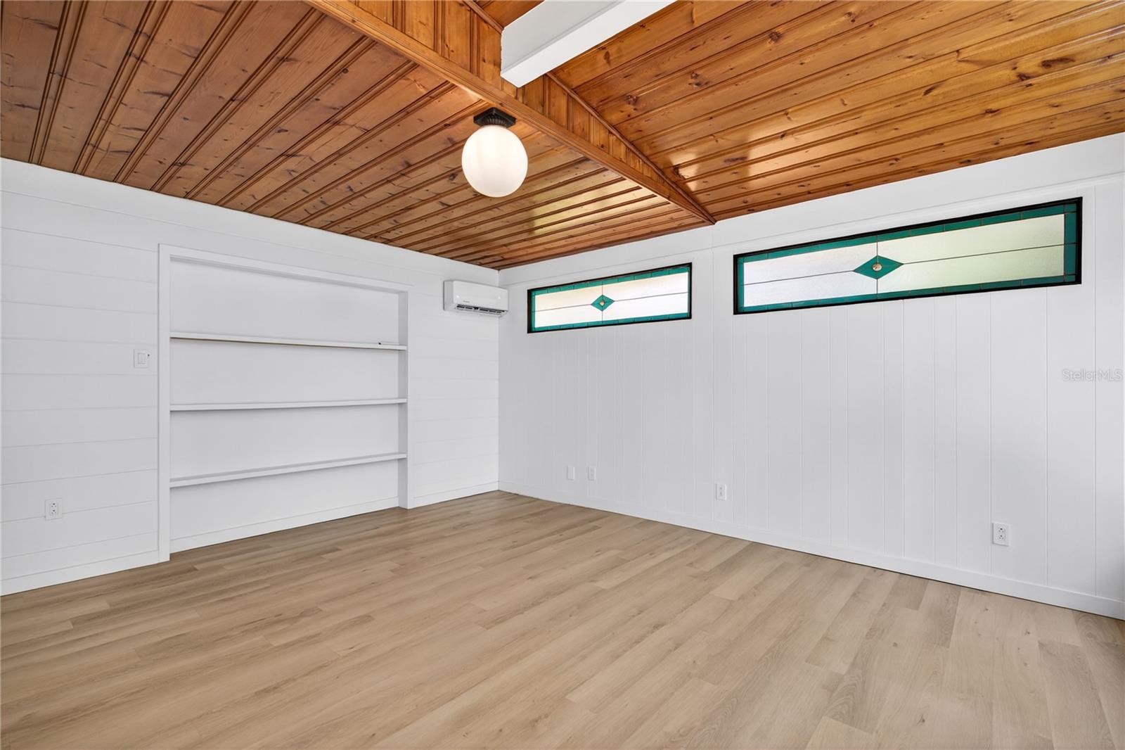 TAVARES LAKEWOOD PARK - Residential