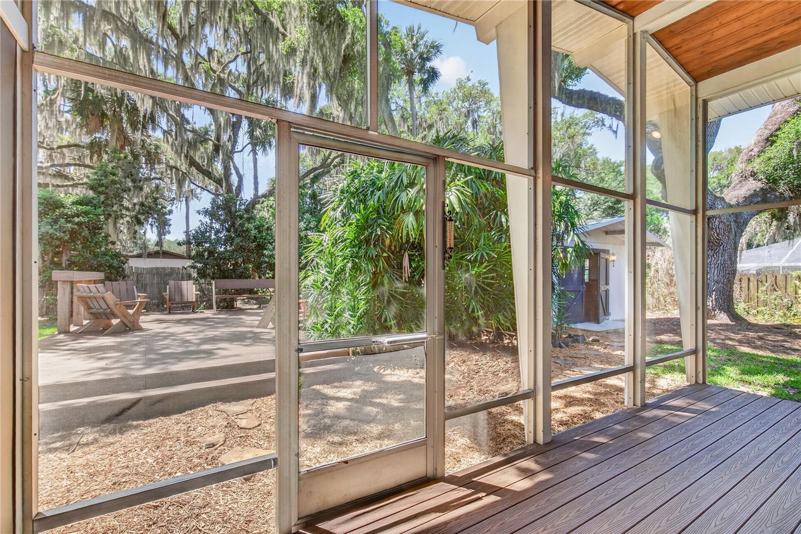 TAVARES LAKEWOOD PARK - Residential