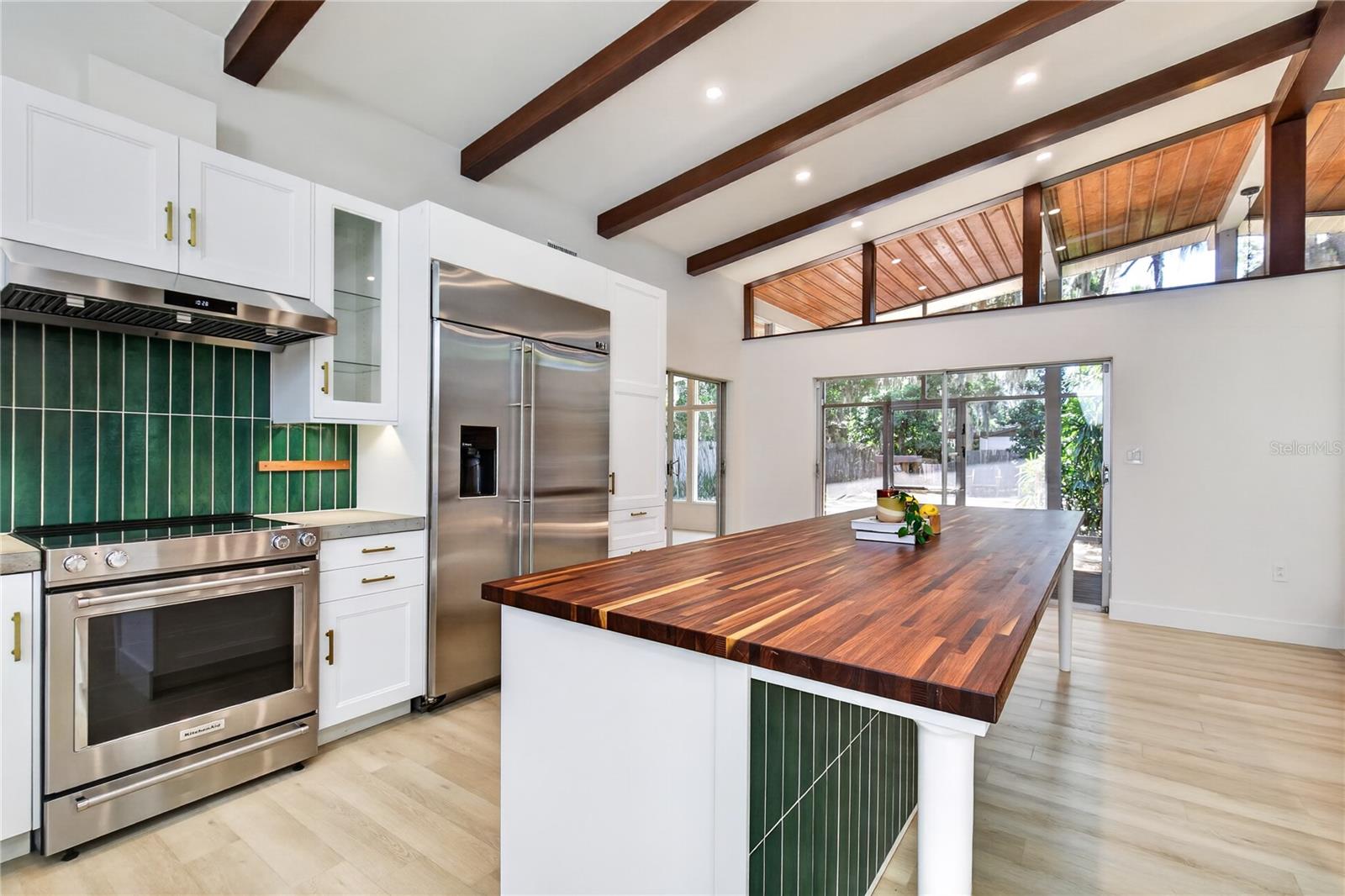 TAVARES LAKEWOOD PARK - Residential