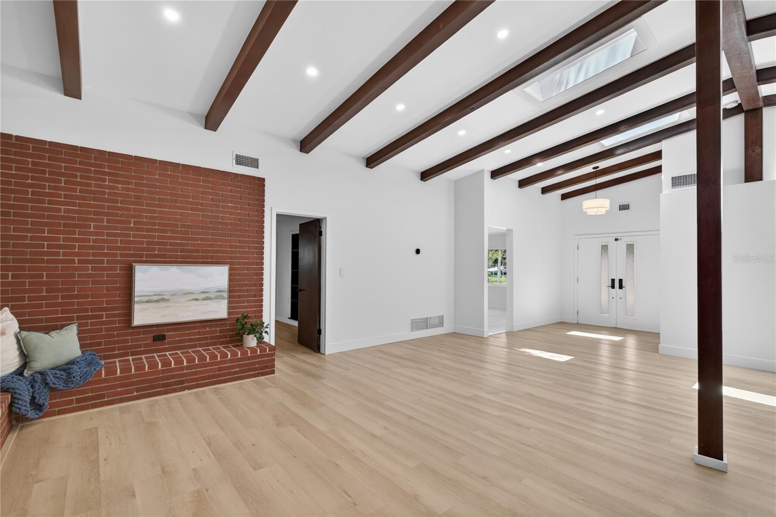 TAVARES LAKEWOOD PARK - Residential