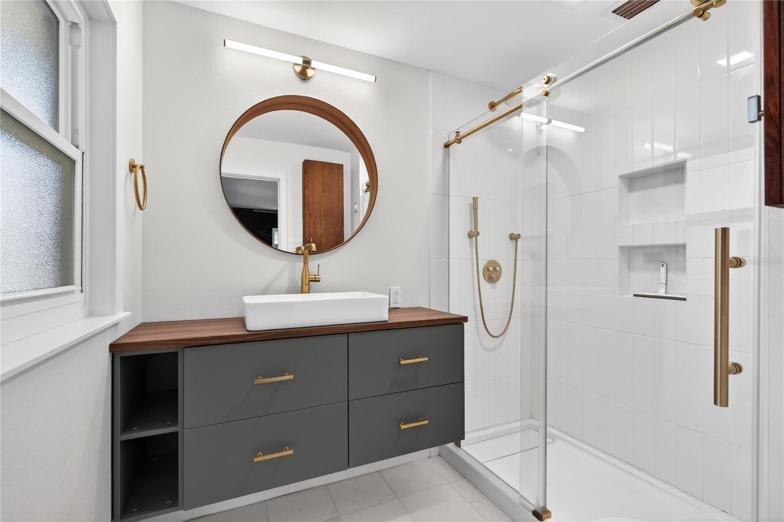 TAVARES LAKEWOOD PARK - Residential