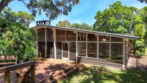Tiny photo for 719 W Nelson Street, Tavares, FL 32778 (MLS # G5111084)