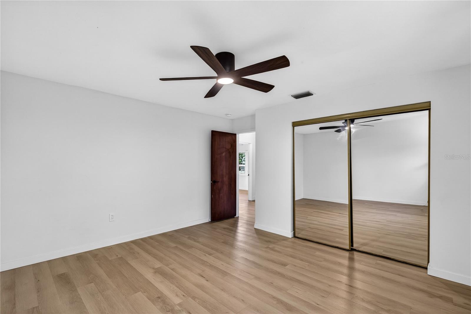 TAVARES LAKEWOOD PARK - Residential