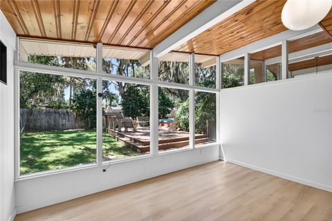 Tiny photo for 719 W Nelson Street, Tavares, FL 32778 (MLS # G5111084)