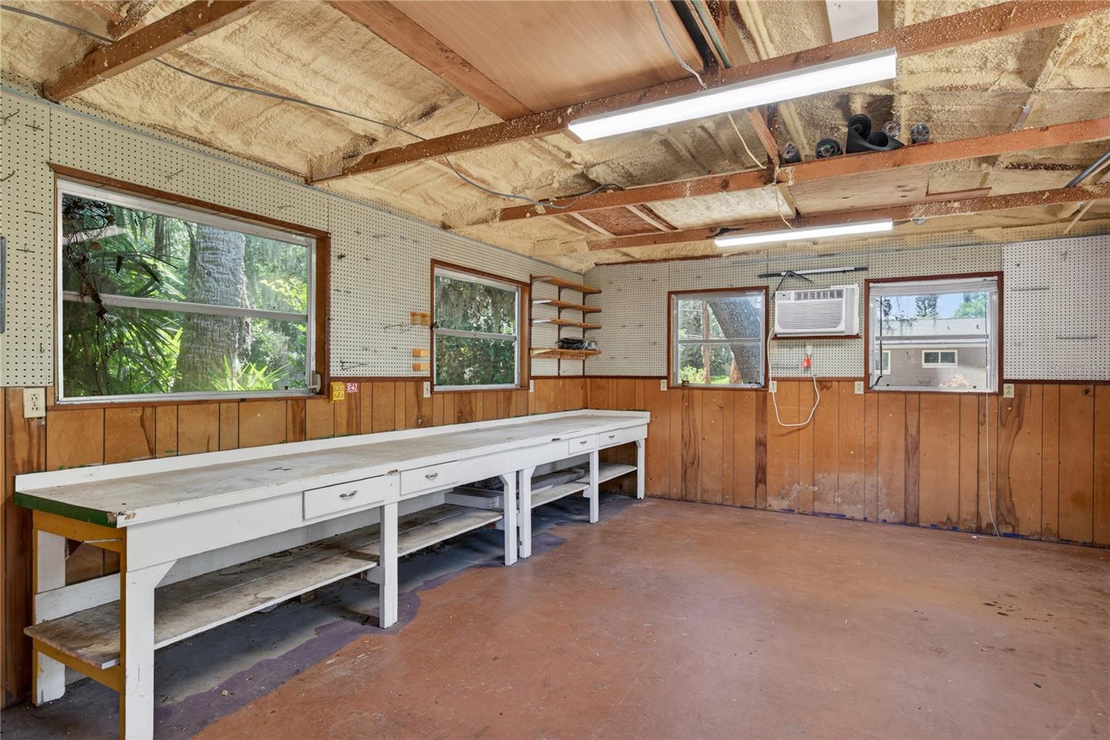 TAVARES LAKEWOOD PARK - Residential