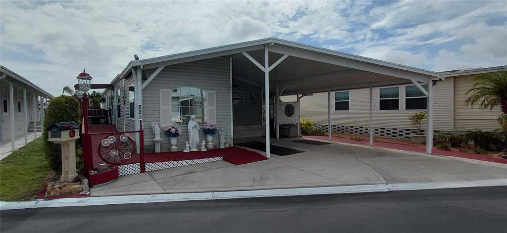 Photo of 221 Heron Road, Clearwater, FL 33764 (MLS # TB8514529)