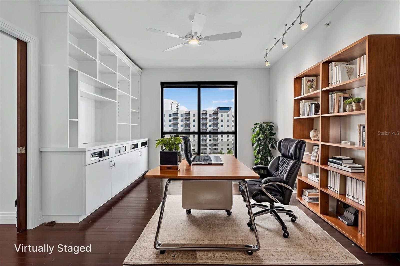 THE SAVOY ON PALM - Residential