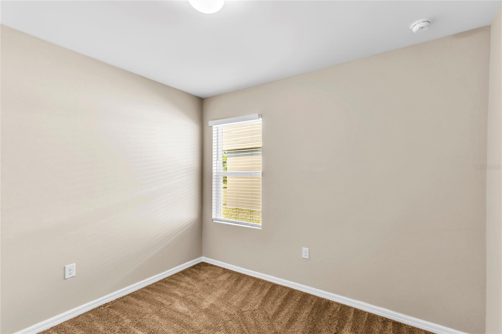 TOWN LAKES PH 4 - Residential Lease