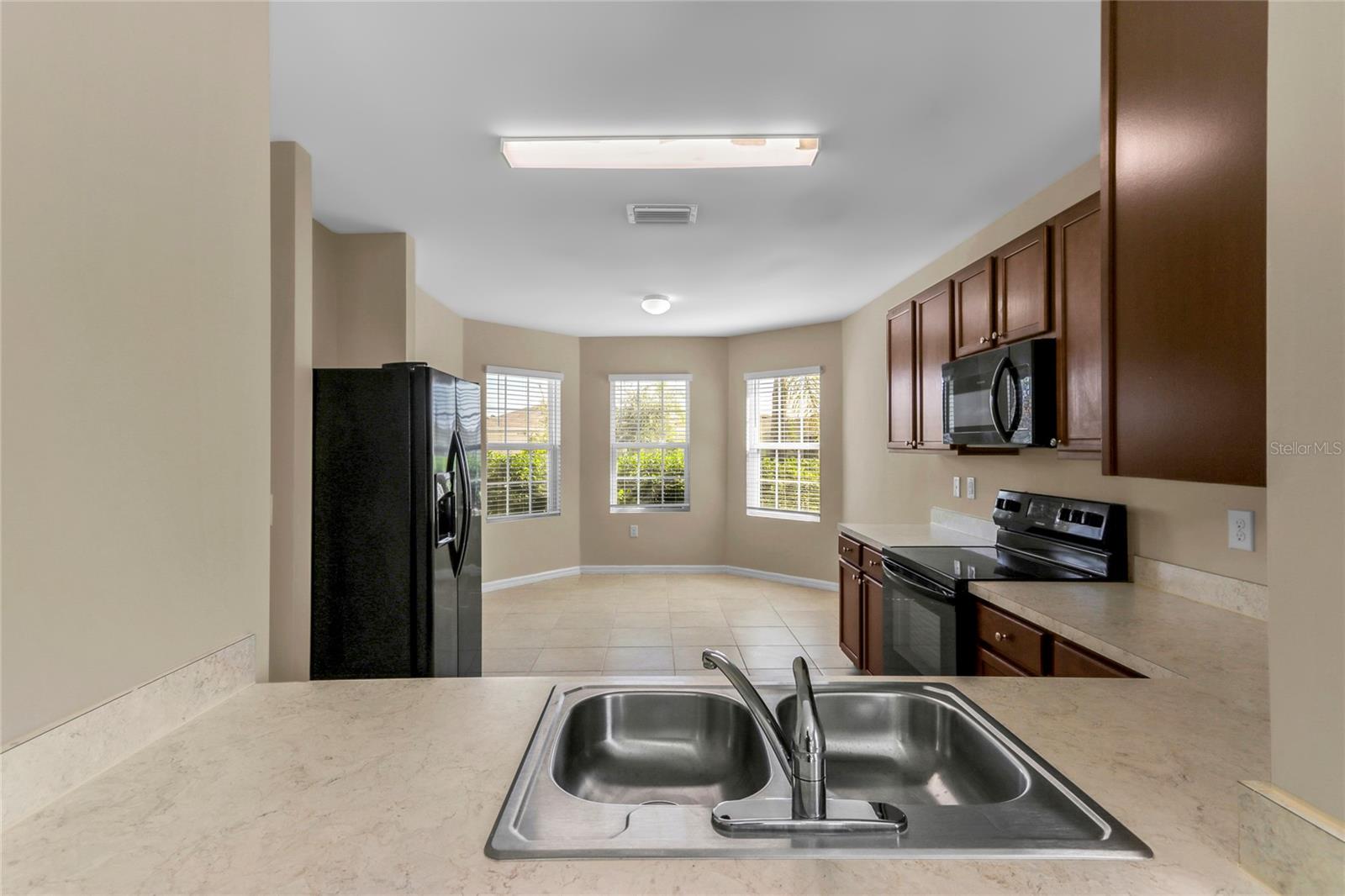 TOWN LAKES PH 4 - Residential Lease