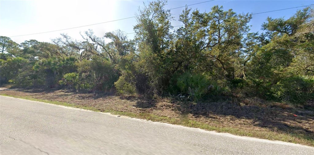 Photo of 17051 Arthur Avenue, Port Charlotte, FL 33948 (MLS # OM733878)