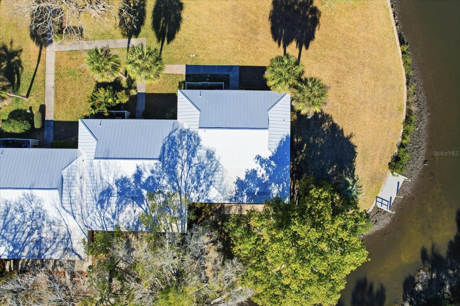 THE BAY VILLAS - Residential