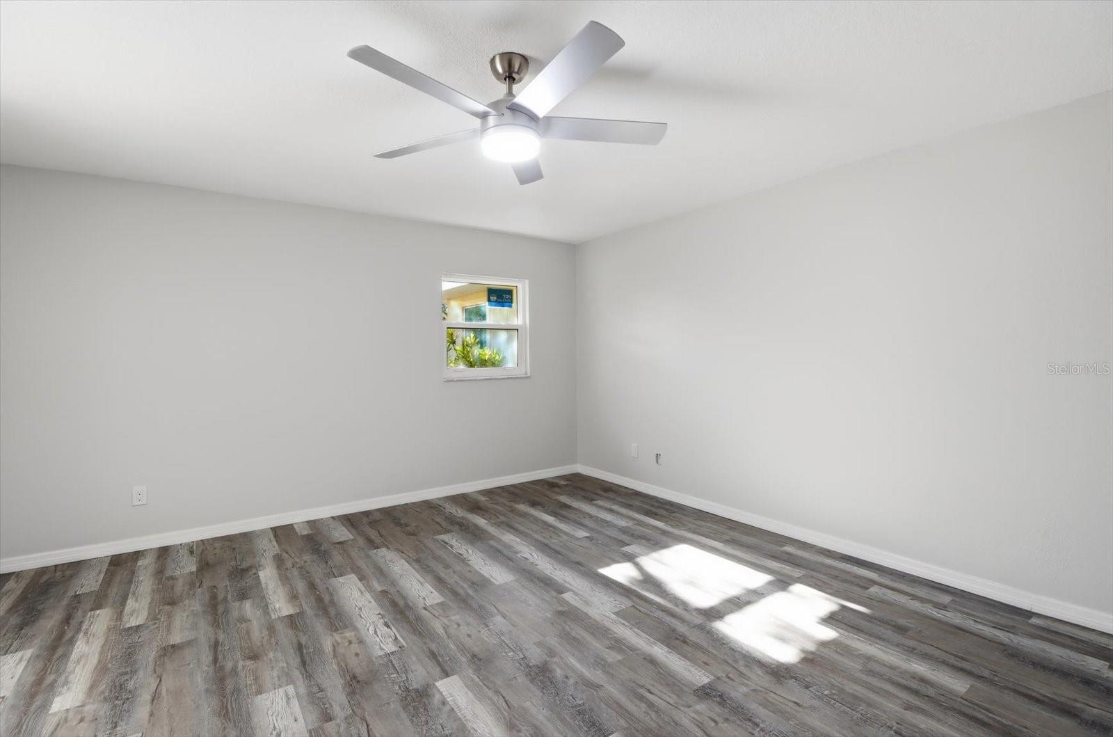 THE BAY VILLAS - Residential