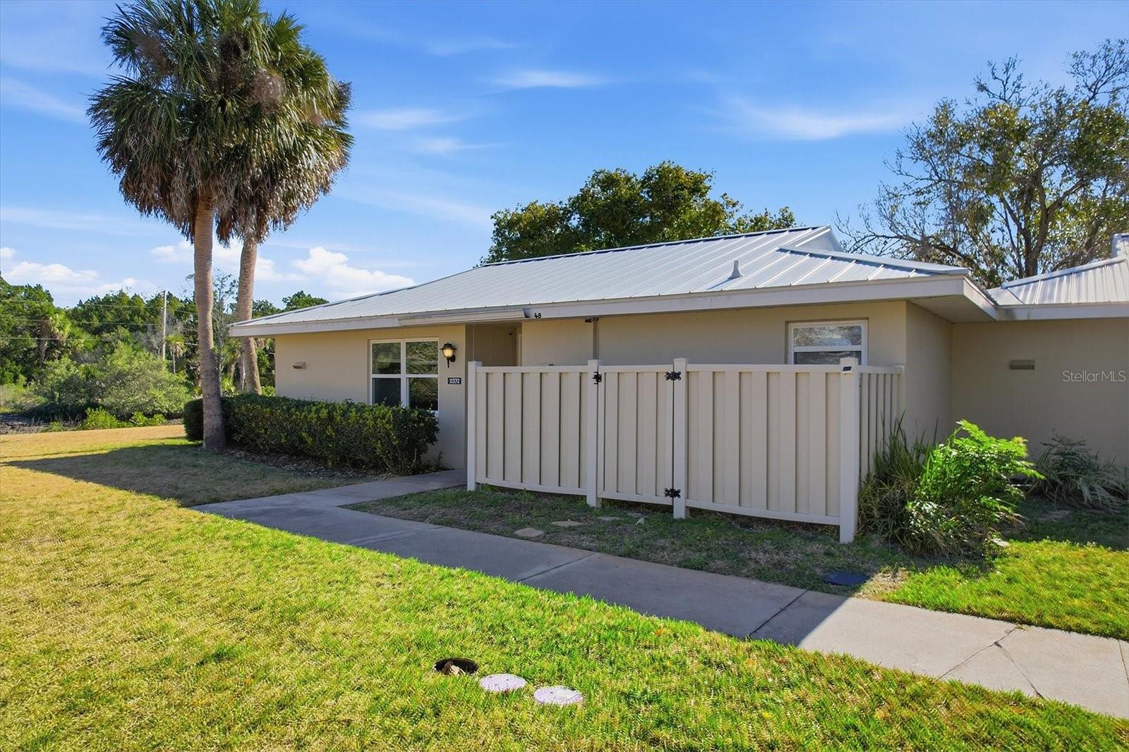 THE BAY VILLAS - Residential