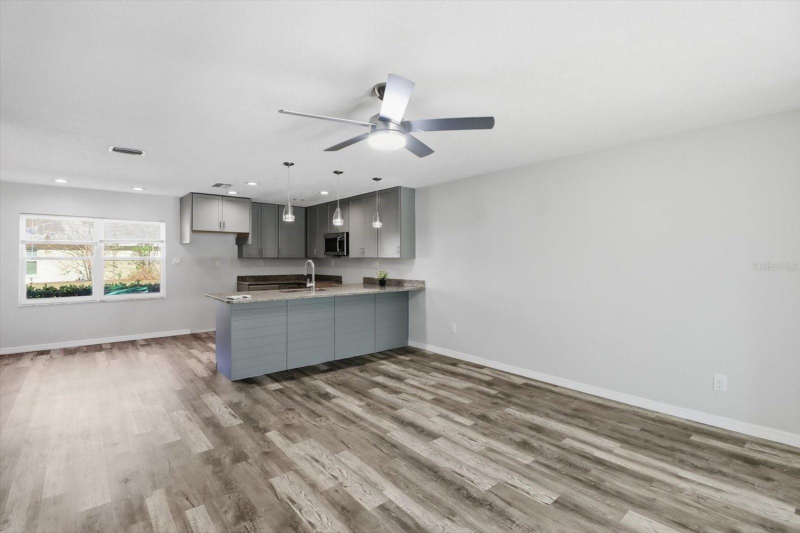 THE BAY VILLAS - Residential