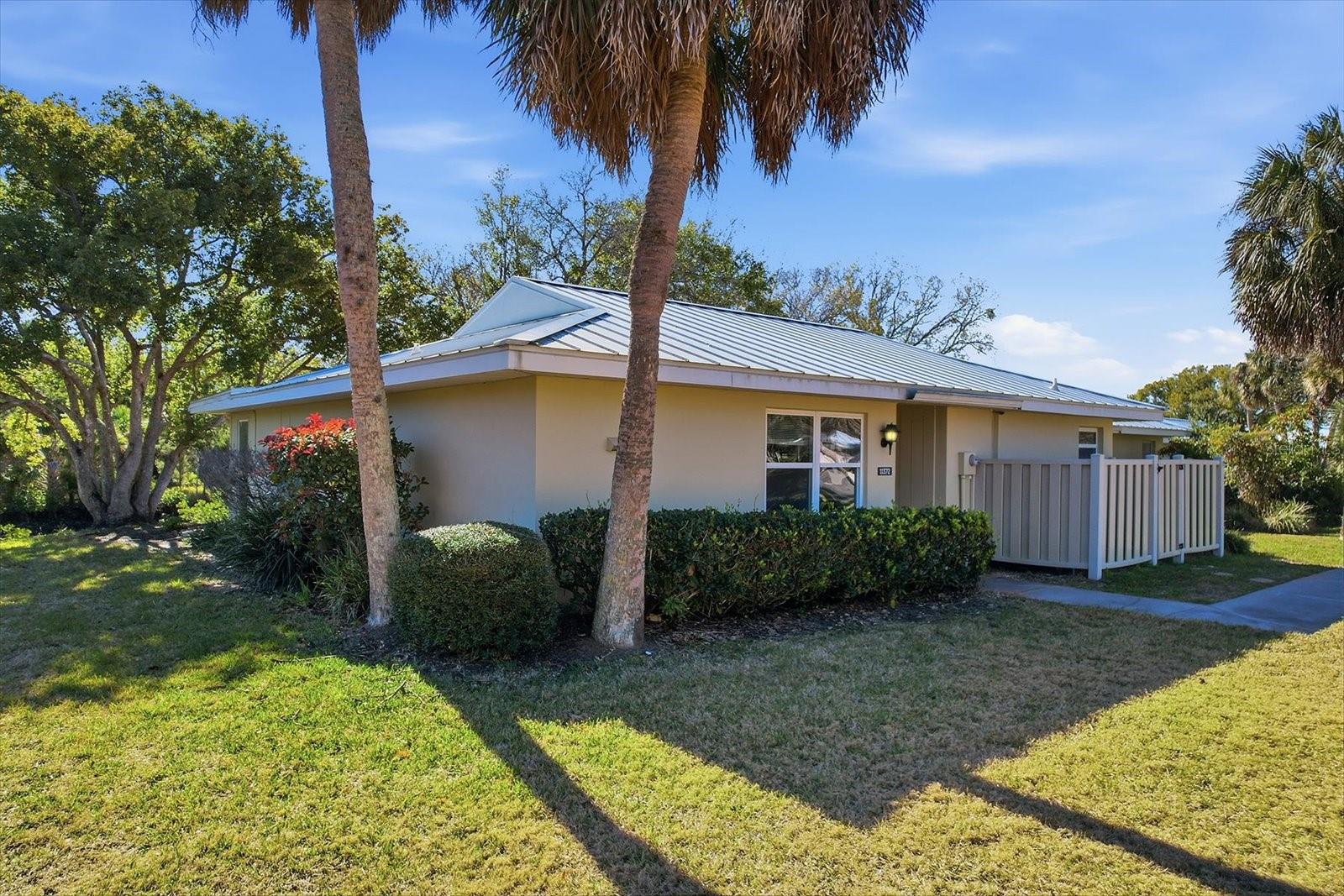 THE BAY VILLAS - Residential