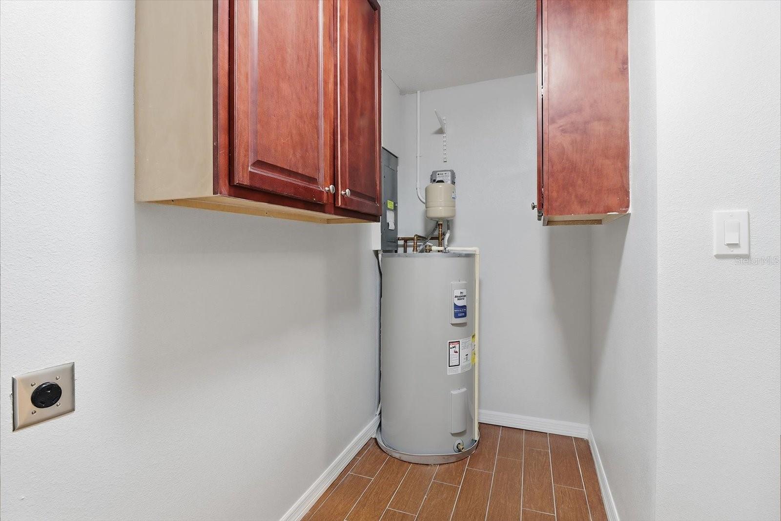 THE BAY VILLAS - Residential