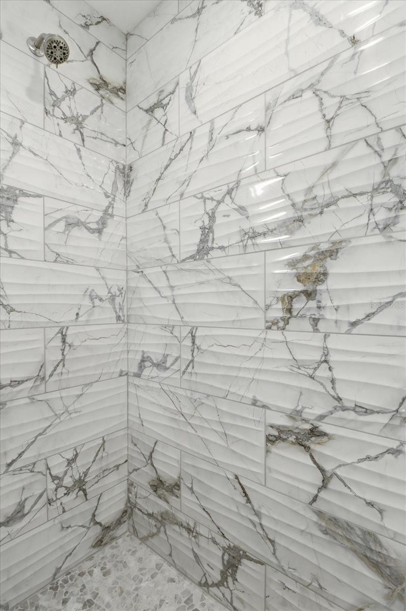 THE BAY VILLAS - Residential